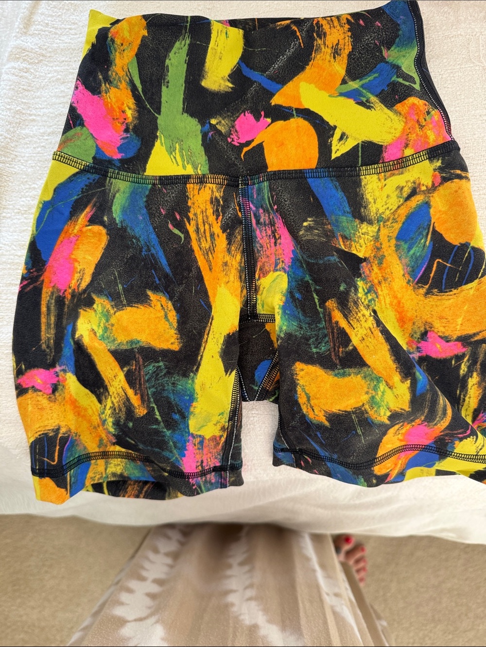 Lululemon High-Rise Women’s Active Shorts in Multicolor Brushstroke Print